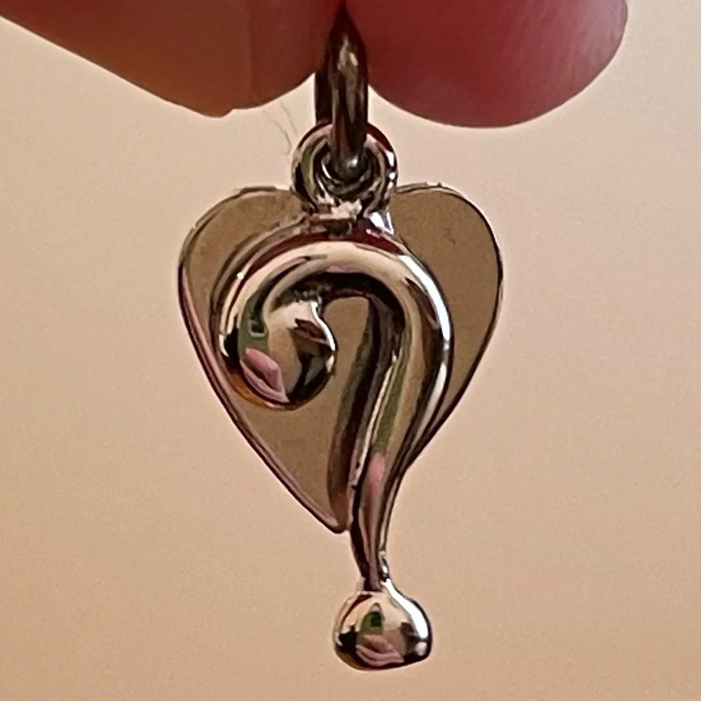 🤍❔Charm - Picture 5 of 6